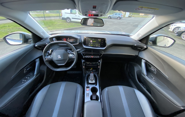 peugeot-2008-1-2-puretech-130ch-s-s-allure-eat8-7cv - 113784686
