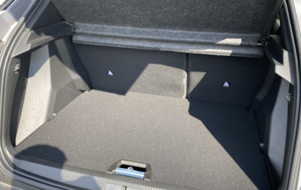 peugeot-2008-1-2-puretech-130ch-s-s-allure-eat8 - 116334686