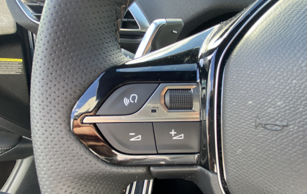 peugeot-3008-1-2-puretech-130ch-s-s-gt-eat8 - 117244686