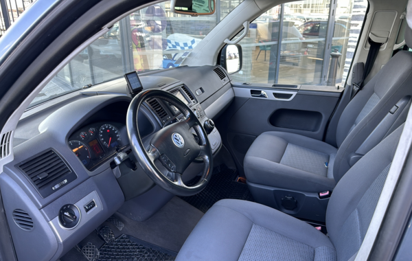 volkswagen-multivan-2-5-tdi-174ch-confort - 119524686
