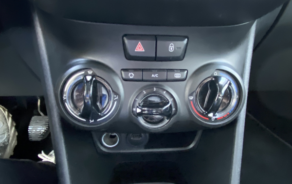 peugeot-2008-1-5-bluehdi-100ch-e6-c-style-s-s-bvm5 - 134324686