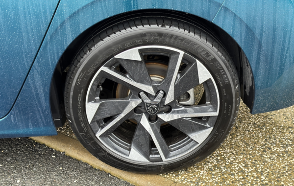peugeot-308-1-2-puretech-130ch-s-s-allure - 136264686