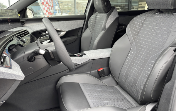 peugeot-5008-hybrid-145ch-gt-e-dcs6 - 145204686