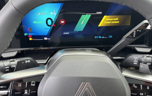 renault-austral-1-2-e-tech-full-hybrid-200ch-techno-25 - 151864686
