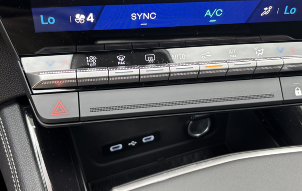 renault-austral-1-2-e-tech-full-hybrid-200ch-techno-25 - 151874686
