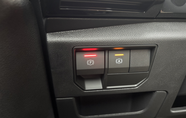 renault-austral-1-2-e-tech-full-hybrid-200ch-techno-25 - 151894686