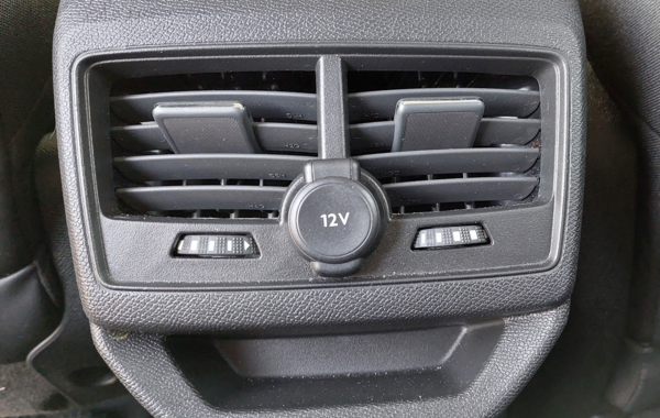 peugeot-3008-hybrid-225ch-allure-pack-e-eat8 - 86444686