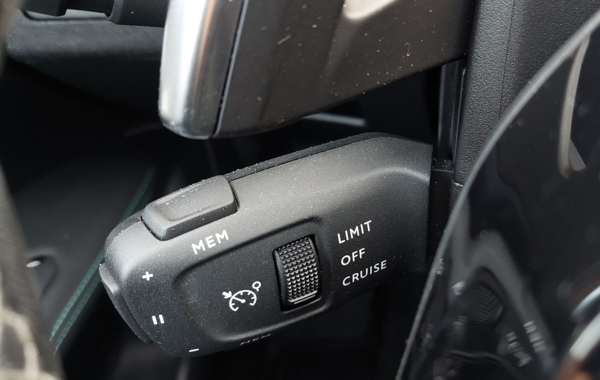 peugeot-3008-hybrid-225ch-allure-pack-e-eat8 - 86454686