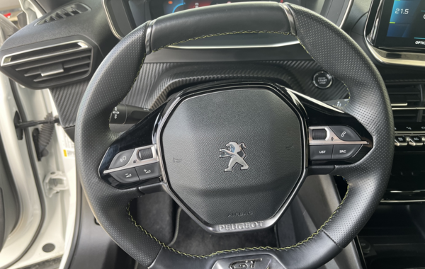 peugeot-2008-e-2008-136ch-gt - 99944686