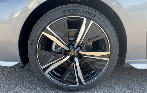 peugeot-308-1-2-puretech-130ch-s-s-gt-eat8 - 675734713