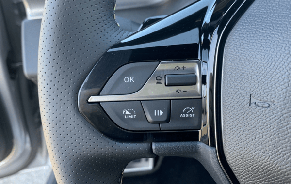 peugeot-308-1-2-puretech-130ch-s-s-gt-eat8 - 675734713