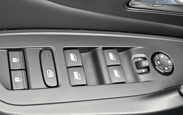 peugeot-308-1-2-puretech-130ch-s-s-gt-eat8 - 761954713