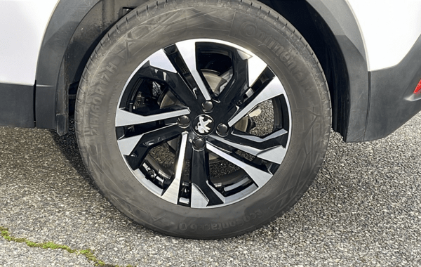 peugeot-2008-1-2-puretech-130ch-s-s-allure-eat8 - 828404713