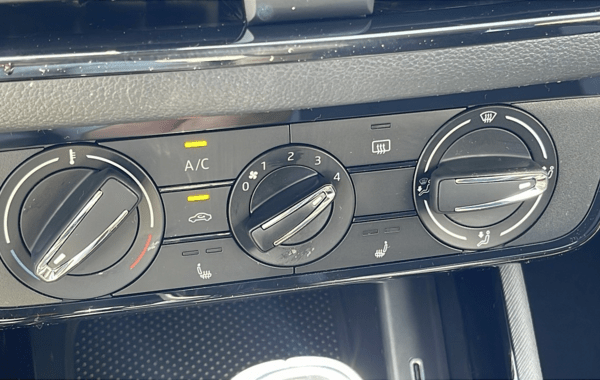 skoda-kamiq-1-0-tsi-evo-2-116ch-selection-dsg7 - 857664713