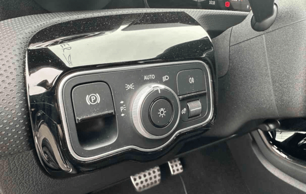 mercedes-classe-a-200-163ch-amg-line-7g-dct - 865134713