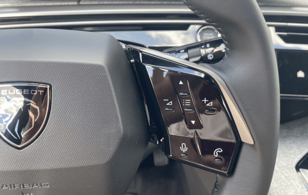 peugeot-5008-hybrid-145ch-allure-e-dcs6 - 878474713