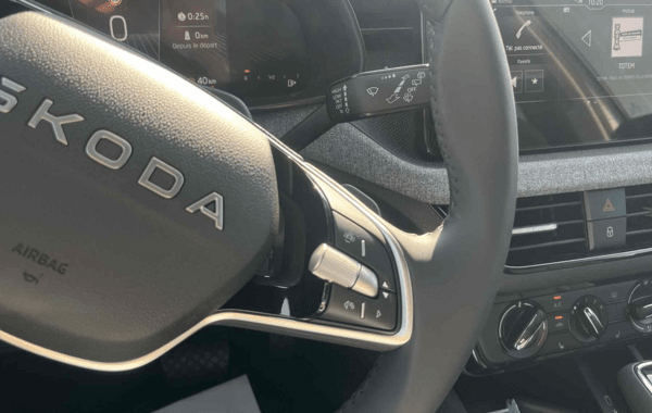 skoda-kamiq-1-0-tsi-evo-2-116ch-selection-dsg7 - 884744713