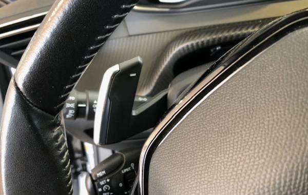 peugeot-2008-1-2-puretech-130ch-s-s-allure-eat8 - 55908575
