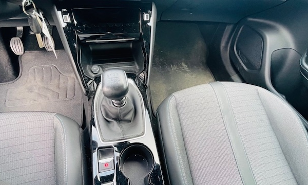 peugeot-2008-1-2-puretech-130ch-s-s-allure - 57918575