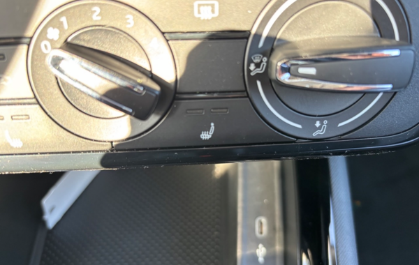 skoda-kamiq-1-0-tsi-evo-2-116ch-selection-dsg7 - 64858575