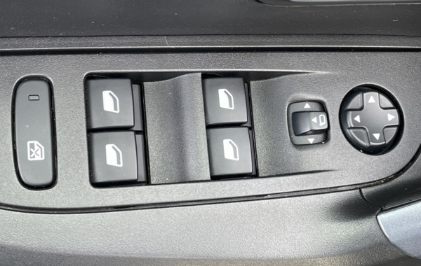 peugeot-2008-1-2-puretech-130ch-s-s-allure-124g - 101184686