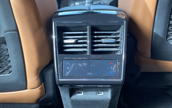 ds-ds-7-crossback-e-tense-4x4-300ch-grand-chic - 107844686