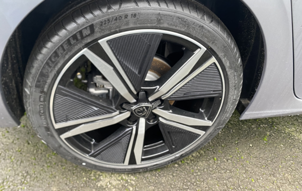 peugeot-308-1-2-puretech-130ch-s-s-gt-eat8 - 109794686