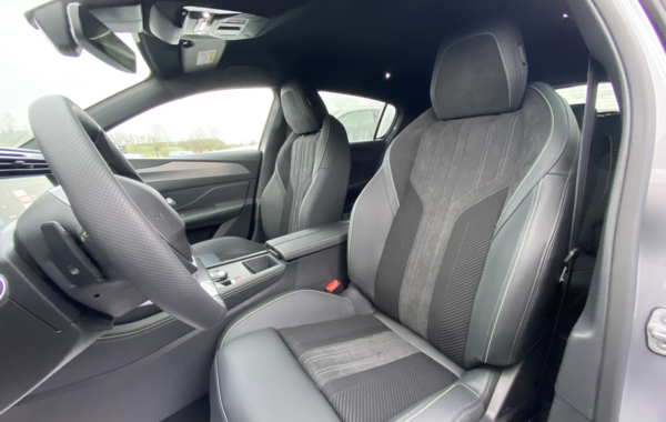 peugeot-308-1-2-puretech-130ch-s-s-gt-eat8 - 109794686