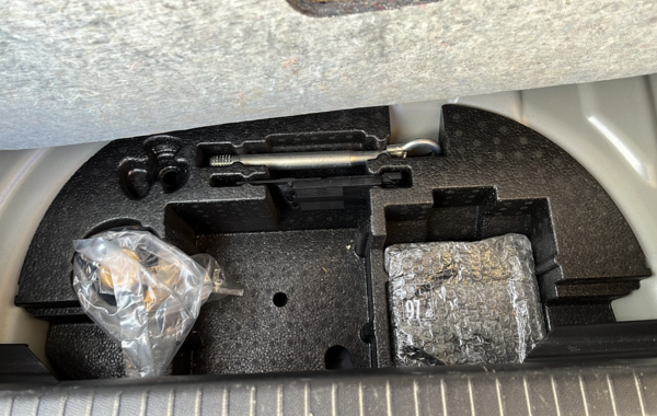 peugeot-208-e-208-136ch-allure - 110054686