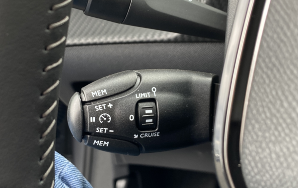 peugeot-208-e-208-136ch-allure-pack - 111954686