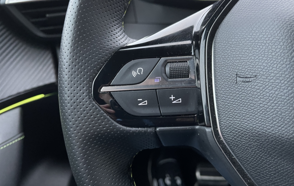 peugeot-2008-e-2008-136ch-gt - 112134686