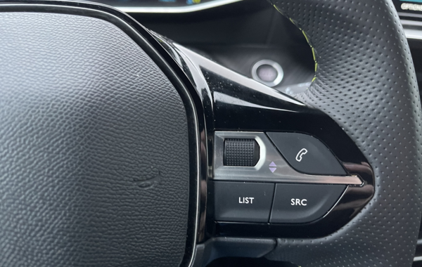 peugeot-2008-e-2008-136ch-gt - 112134686