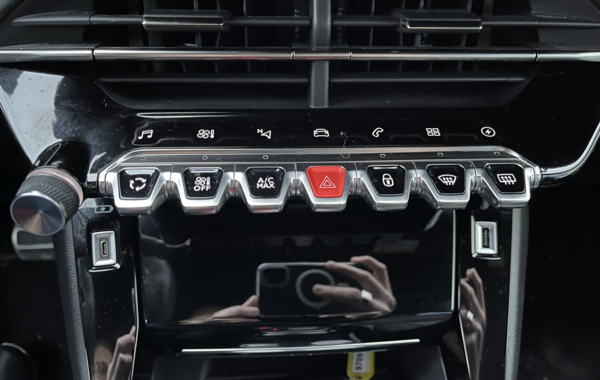 peugeot-2008-e-2008-136ch-gt - 112134686