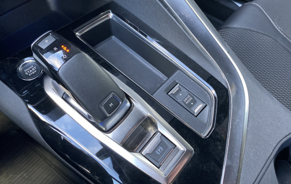 peugeot-3008-1-5-bluehdi-130ch-s-s-gt-eat8 - 112184686