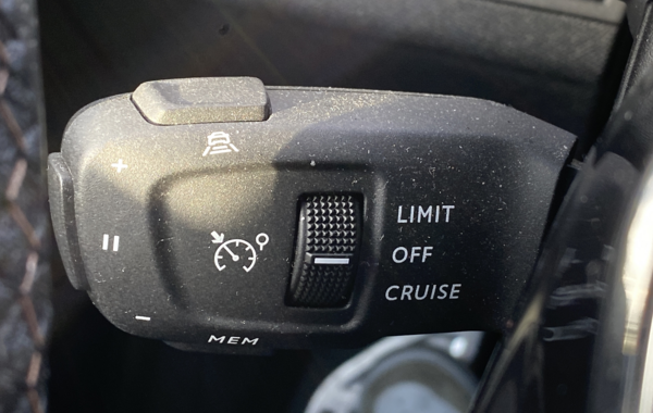 peugeot-3008-1-5-bluehdi-130ch-s-s-gt-eat8 - 112184686