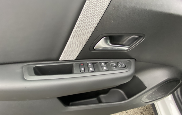 citroen-c4-puretech-130ch-s-s-shine - 112274686