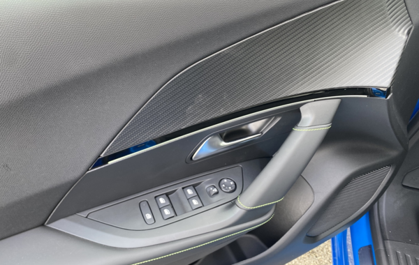 peugeot-2008-1-2-puretech-130ch-s-s-gt-eat8 - 112574686