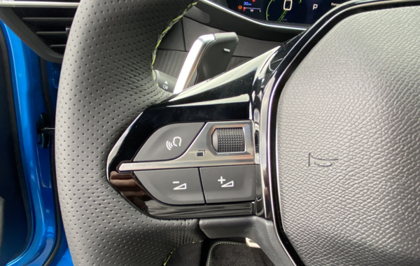 peugeot-2008-1-2-puretech-130ch-s-s-gt-eat8 - 112574686