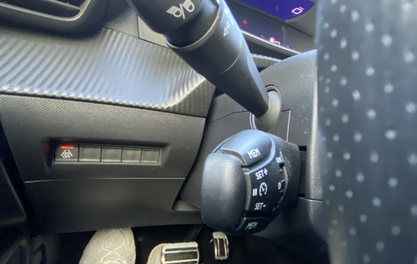 peugeot-2008-e-2008-136ch-gt - 113024686