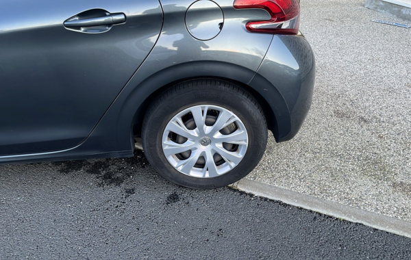 peugeot-208-1-2-puretech-82ch-active-5p - 113304686