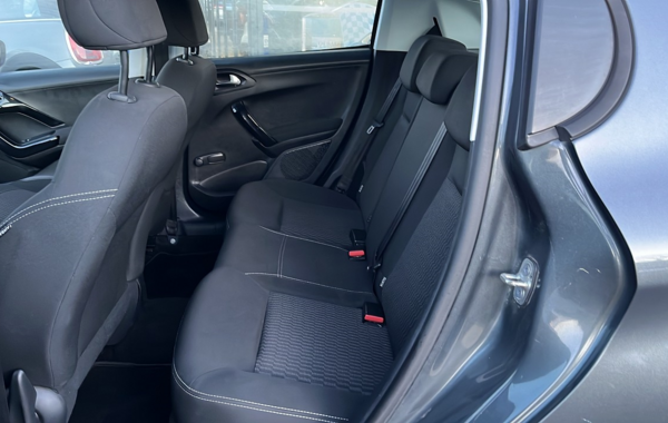 peugeot-208-1-2-puretech-82ch-active-5p - 113304686