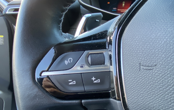 peugeot-2008-1-2-puretech-130ch-s-s-allure-eat8-7cv - 113784686