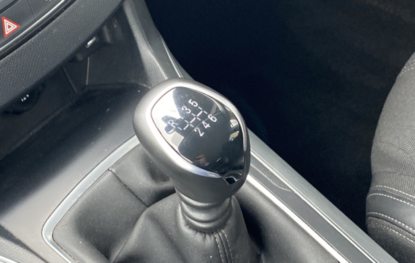 peugeot-308-sw-1-2-puretech-130ch-e6-3-s-s-allure - 114164686