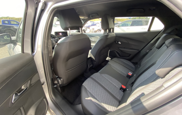 peugeot-2008-1-2-puretech-130ch-s-s-allure-eat8 - 116334686