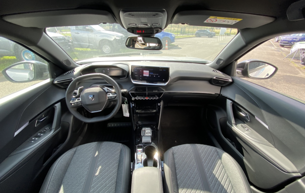 peugeot-2008-1-2-puretech-130ch-s-s-allure-eat8 - 116334686