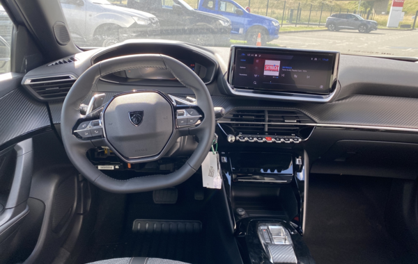 peugeot-2008-1-2-puretech-130ch-s-s-allure-eat8 - 116334686