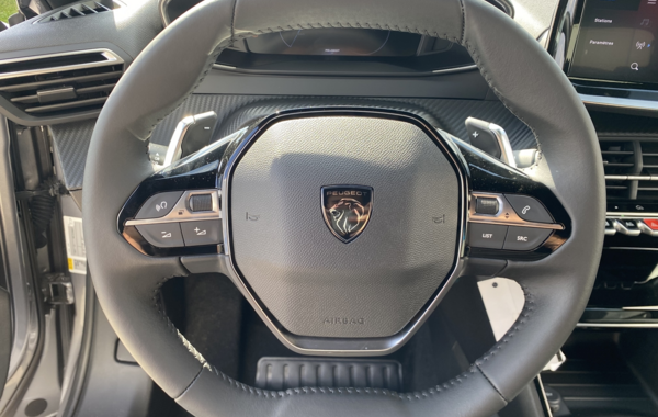 peugeot-2008-1-2-puretech-130ch-s-s-allure-eat8 - 116334686