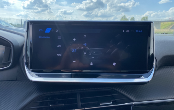 peugeot-2008-1-2-puretech-130ch-s-s-allure-eat8 - 116334686