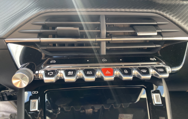 peugeot-2008-1-2-puretech-130ch-s-s-allure-eat8 - 116334686