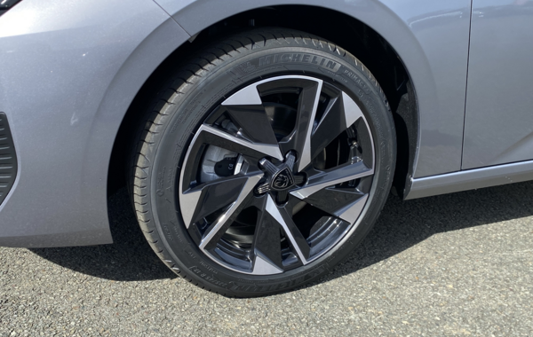 peugeot-308-1-5-bluehdi-130ch-s-s-allure-pack-eat8 - 116834686